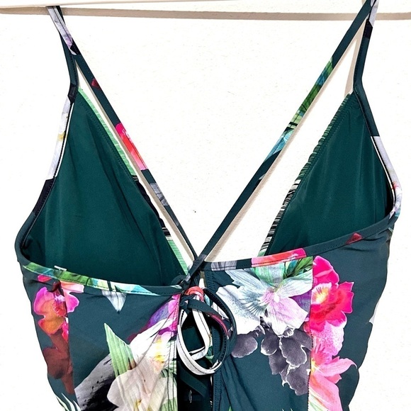 LA BLANCA Women's V-Front Keyhole One Piece Swimsuit Jungle size M - Picture 7 of 10